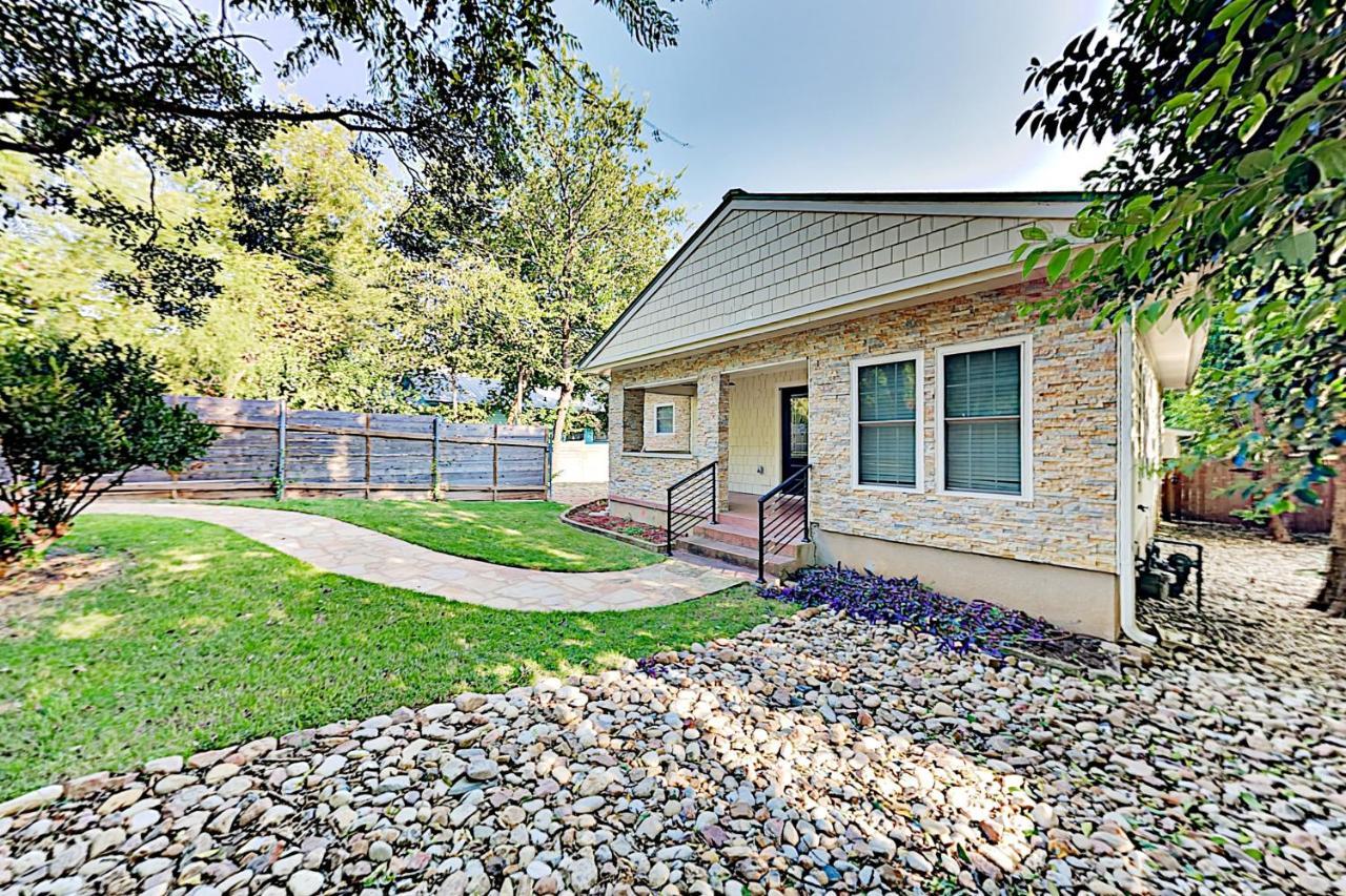 Charming Delight Villa Austin Exterior photo